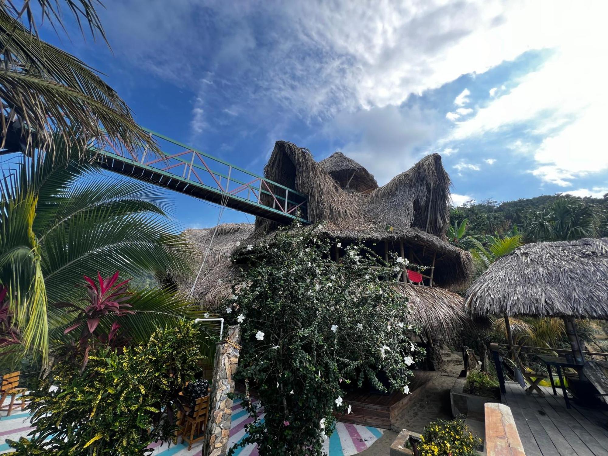 ホテル Puerto Alto ブリタカ エクステリア 写真