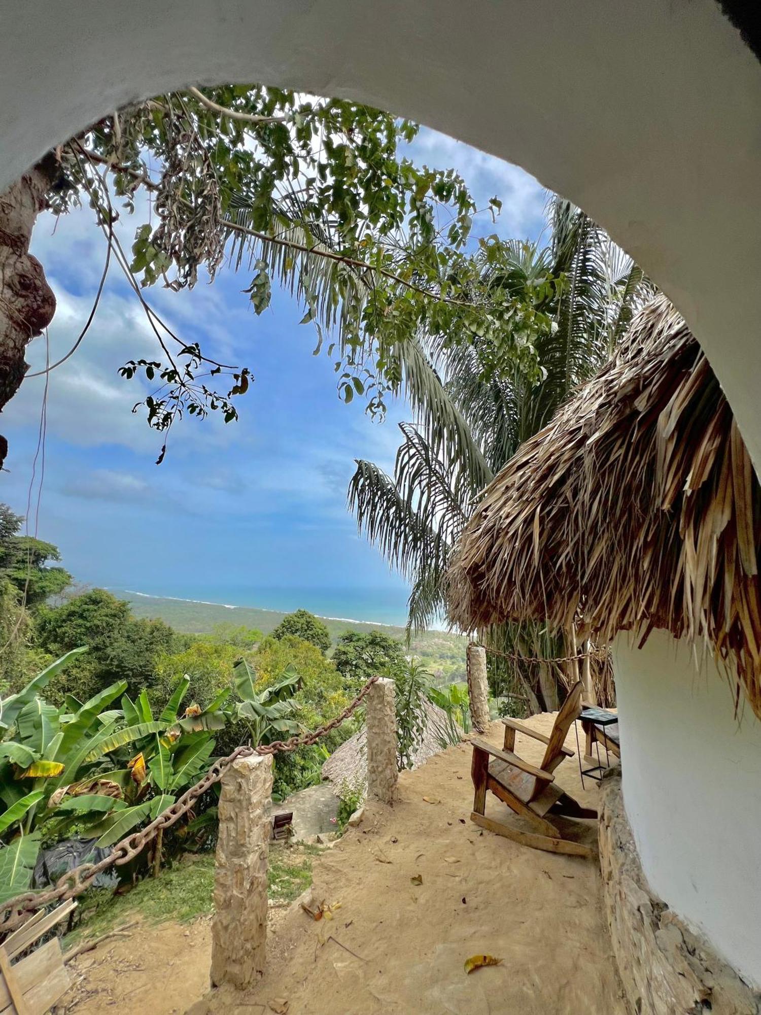 ホテル Puerto Alto ブリタカ エクステリア 写真